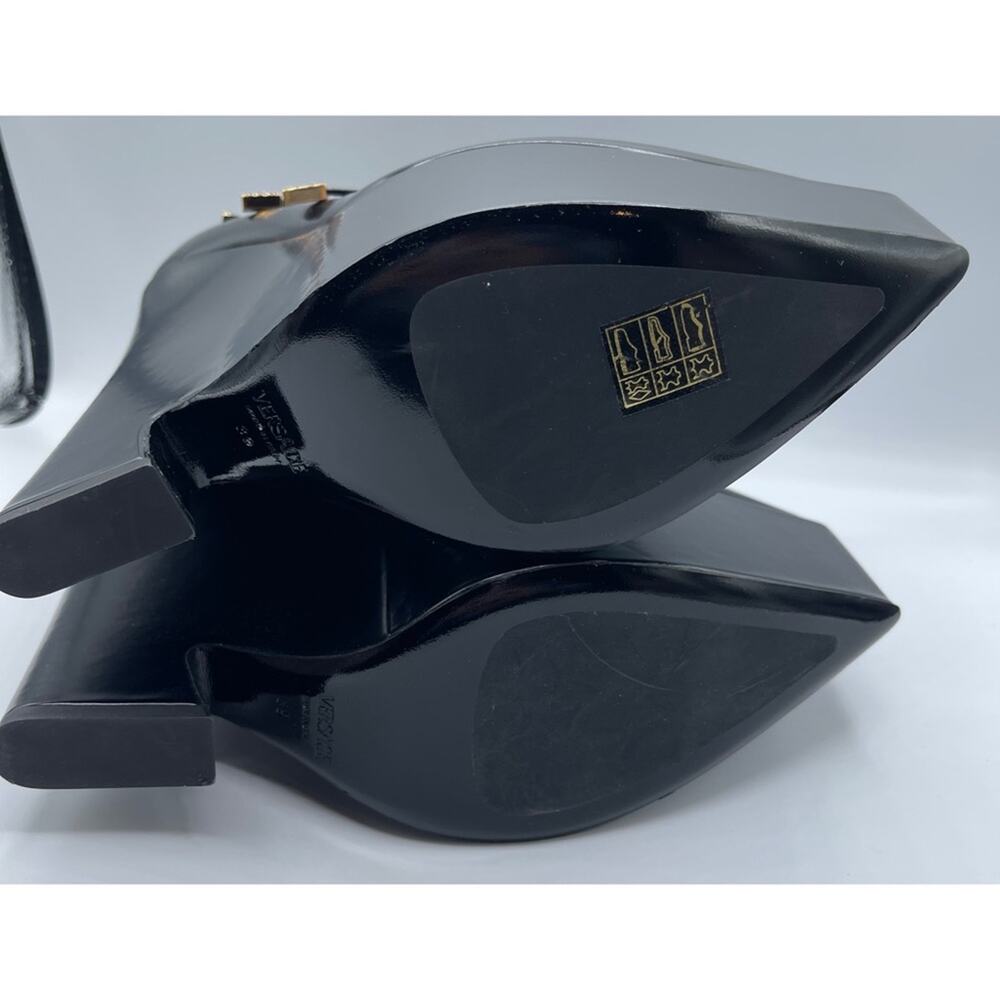VERSACE Tempest Calf Leather Black Platform Pumps with Gold Hardware Size 39 - Picture 9 of 16